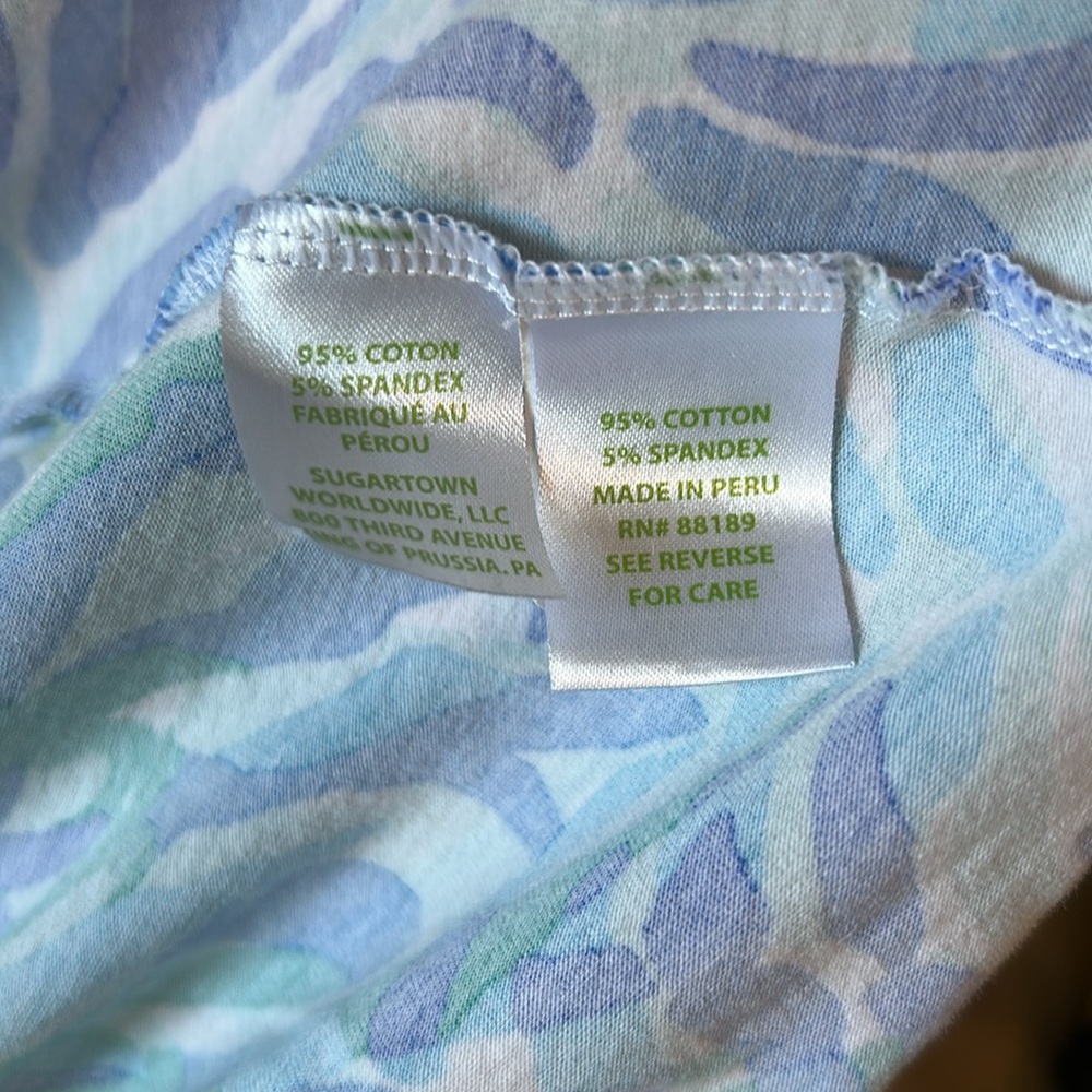 Lilly Pulitzer Vibrant Tropical Print V-Neck Top - Picture 6 of 7